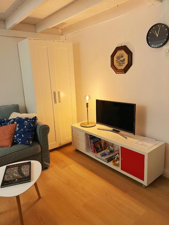 Mimi Gallery Apartment Budapest Ngoại thất bức ảnh